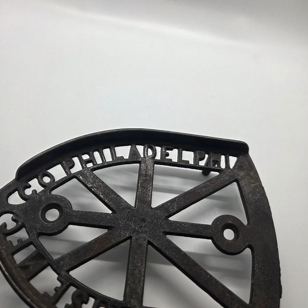 Antique‎ Enterprise Mfg Co Sad Iron No 2 & Cast Iron Trivet Philadelphia PA